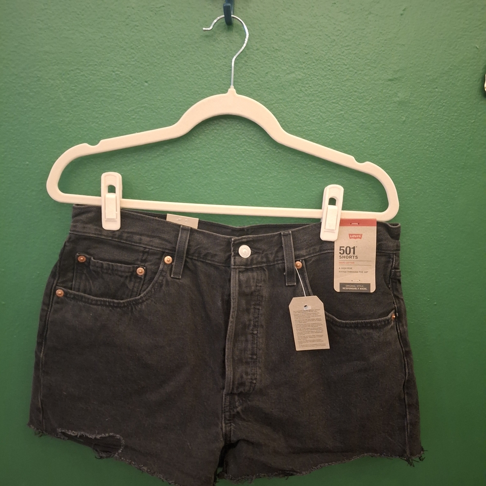 Levi's Women's Black Jean Shorts Sz 31 NWT